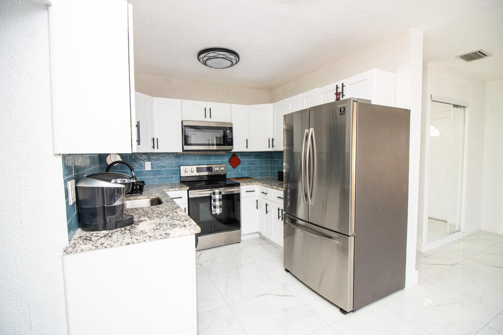 Shared Home - Close To The Beach Ривиера Бийч Екстериор снимка