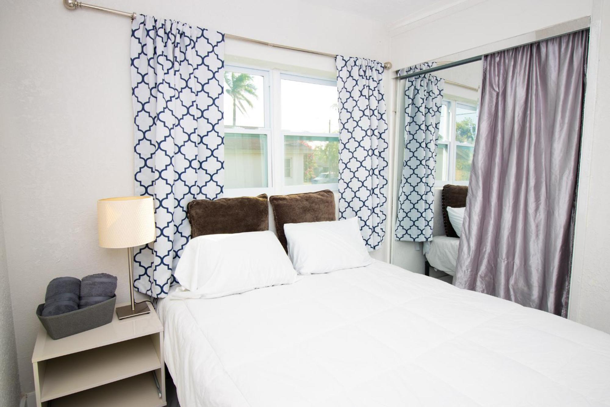 Shared Home - Close To The Beach Ривиера Бийч Екстериор снимка